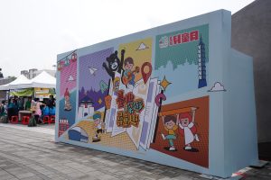 112學年度兒童月微夢想的旅行 發表與擺攤代表照片